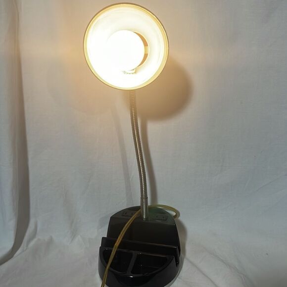 Desk lamp with outlet and slots for office supplies - Picture 7 of 7